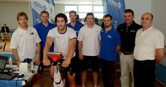 Panther-Spieler unterziehen sich Fitness-Tests beim TVA